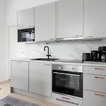 New 3br Penthouse Loft - Sauna & Free Parking شقة