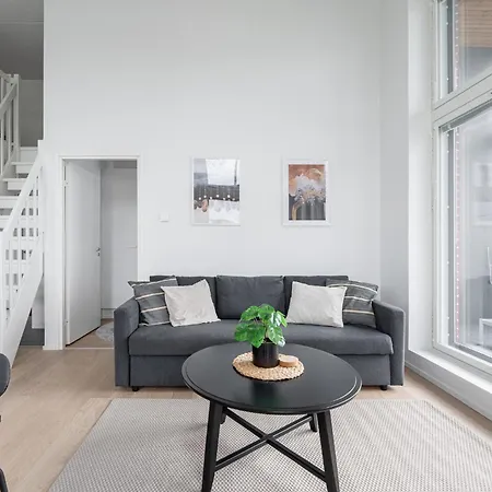 Brand New 3br Penthouse Loft With Sauna & Free Parking Apartmán